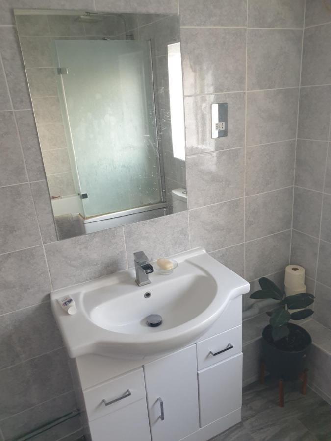Harry Potter Theme Double Room In Shared House Watford  Exteriér fotografie